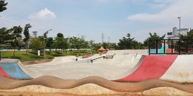 Area skatepark yang sedang sepi, tetapi sudah bersih dan terawat, Rabu (27/2/2019)