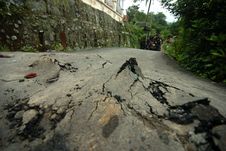 BERITA FOTO: Bencana Tanah Bergerak di Desa Dermasuci Tegal