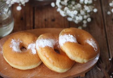 Beragam resep donat tekstur empuk dan mengembang sempurna yang cocok untuk dijual.