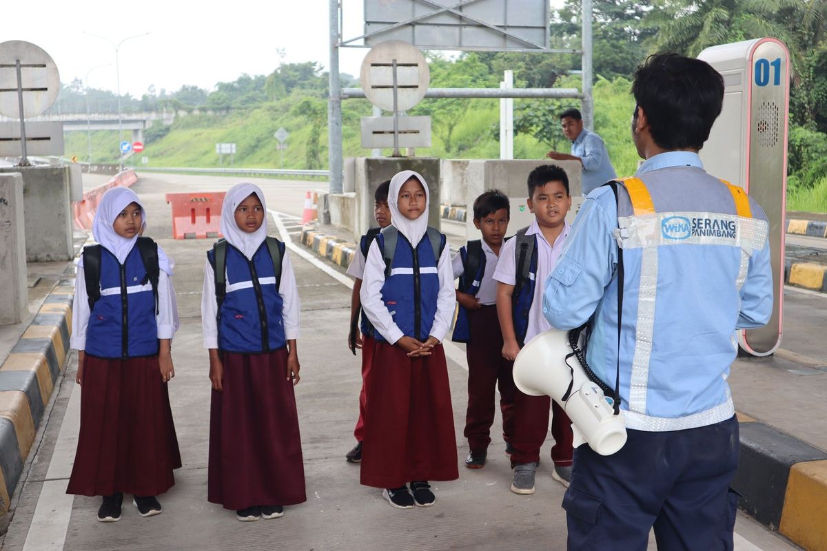 Para siswa di Sekolah Dasar Negeri (SDN) Inpres Cikeusal.