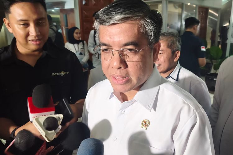 Menaker Pastikan Pemerintah Hadir Tangani Isu Rencana PHK di Perusahaan Garmen Jateng