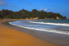 Pantai Tamban di Malang: Daya Tarik, Harga Tiket, Jam Buka, dan Rute