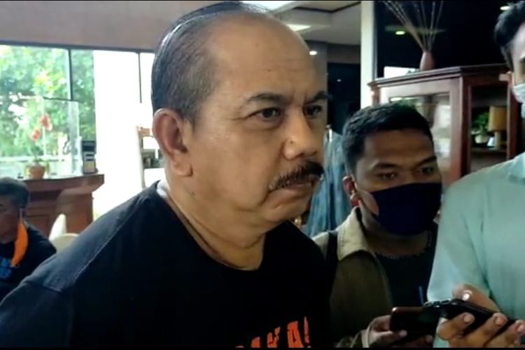 kepala Inspektorat Pemprov Jawa Timur Helmi Perdana Putra saat berada di KPwBI Jember Minggu (15/11/2020)
