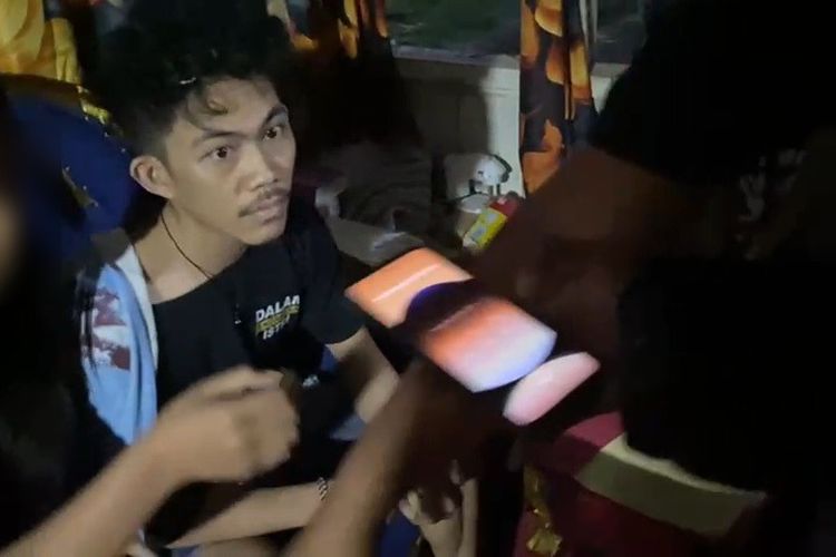 Direktorat Reserse Siber Polda Metro Jaya menangkap pemilik akun X Bjorka dengan username @bjorkanesiaaa, WFT (22), terkait kasus dugaan pembobolan 4,9 juta data nasabah salah satu bank swasta di Indonesia.  