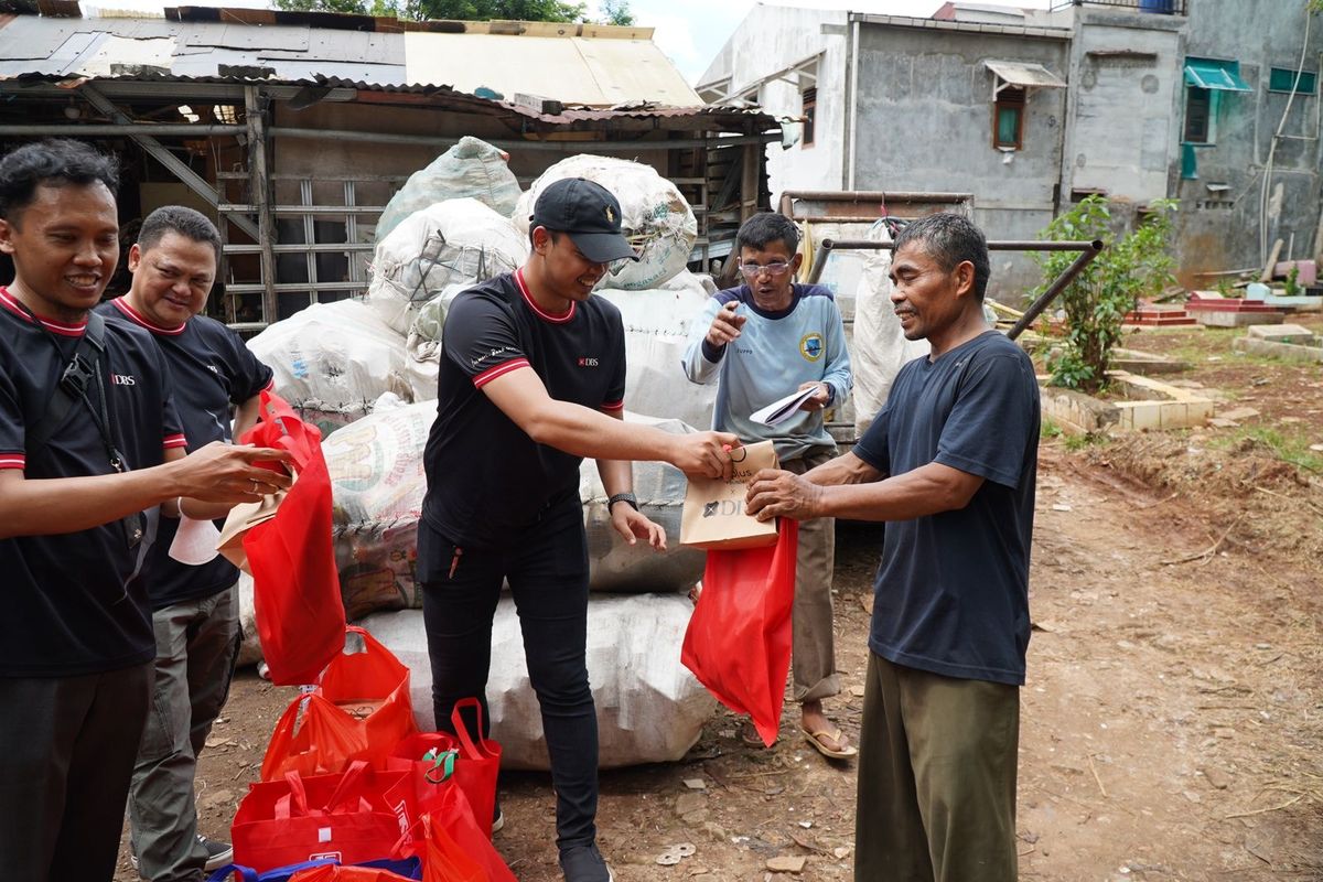 Bank DBS Indonesia selama beberapa tahun terakhir secara konsisten berkontribusi untuk mengembangkan ketahanan pangan, salah satunya melalui program People of Purpose (PoP) yang merupakan kegiatan sukarelawan oleh karyawannya.