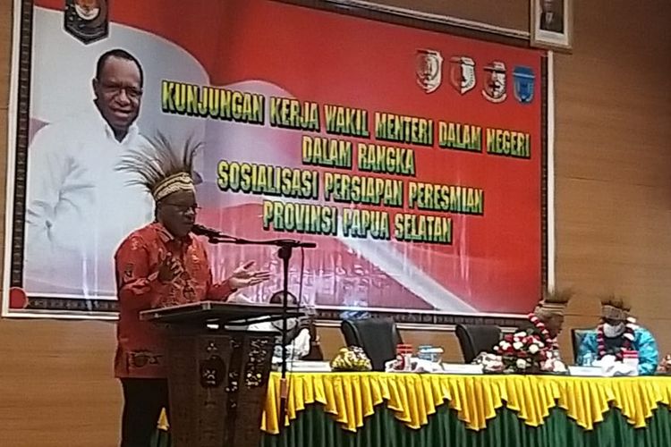 Wakil Menteri Dalam Negeri Jhon Wempi Wetimpo di Merauke, Papua, Jumat (29/7/2022).