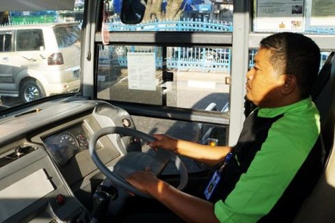 Sopir Bus dan Truk Jangan Hanya Andalkan Hard Skill