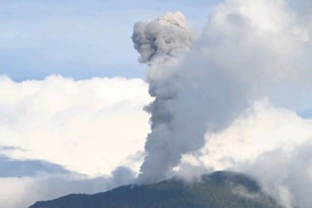 Gunung Ibu di Halmahera Barat Meletus 2 Kali, Warga Diminta Waspada