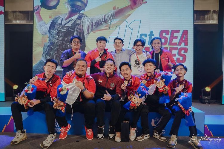 Skuad Esports Indonesia pada ajang SEA Games 2021 Vietnam. Nomor PUBG Mobile meraih medali emas.