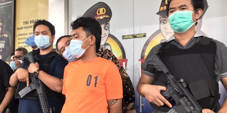 Indonesian Police Arrest Suspected Murderer Of A German Citizen And His ...