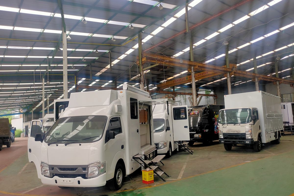 motorhome rancangan karoseri Delima Jaya