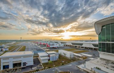 Apa Bedanya Bandara Kuala Lumpur Terminal 1 dan 2? Halaman all ...