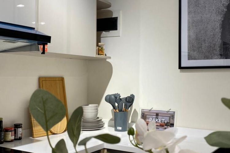 Dapur dapat menjadi salah satu sudut untuk menempatkan built-in custom furniture.
