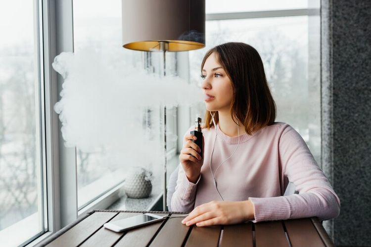 Benarkah Vape Bisa Menimbulkan Jerawat di Wajah?