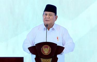 Presiden Prabowo Subianto saat memberikan sambutan dalam Musyawarah Nasional (Munas) Konsolidasi Kadin Indonesia di Jakarta pada Kamis (16/1/2025).