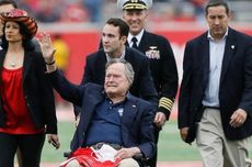 Mendiang George HW Bush Diam-diam Pernah Biayai Bocah Filipina