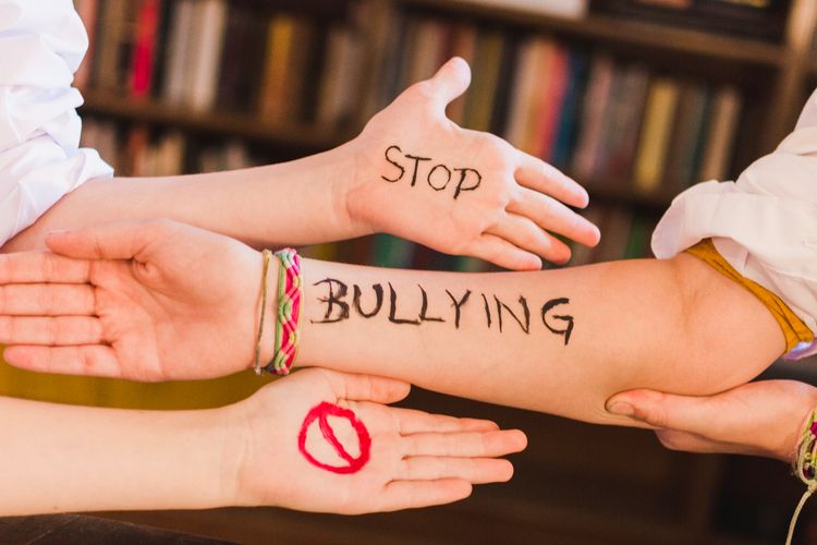 Siswi SMP di Gowa Hampir Setahun Tak Sekolah, Trauma Di-bully Teman karena Kondisi Fisik