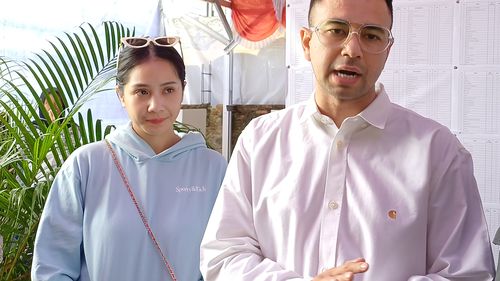Raffi Ahmad dan Nagita Slavina Nyoblos Pilkada 2024, Naik Motor hingga Dikerumuni Warga