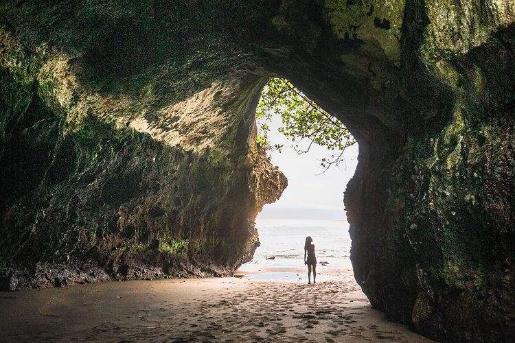 Pantai Soan Galuh, salah satu wisata pantai di Tabanan Bali.