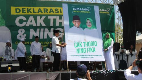 Belum Ada Parpol Pengusung, Cak Thoriq dan Ning Fika Deklarasi Maju Pilkada Lumajang