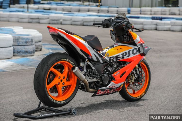 Honda RS150R replika motor MotoGP Honda RCV oleh Gang Tayar Besar (GTB) asal Malaysia