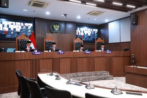 DKPP Diminta Usut Dugaan Pelanggaran KPU-Bawaslu soal Syarat Pendidikan Capres-Cawapres