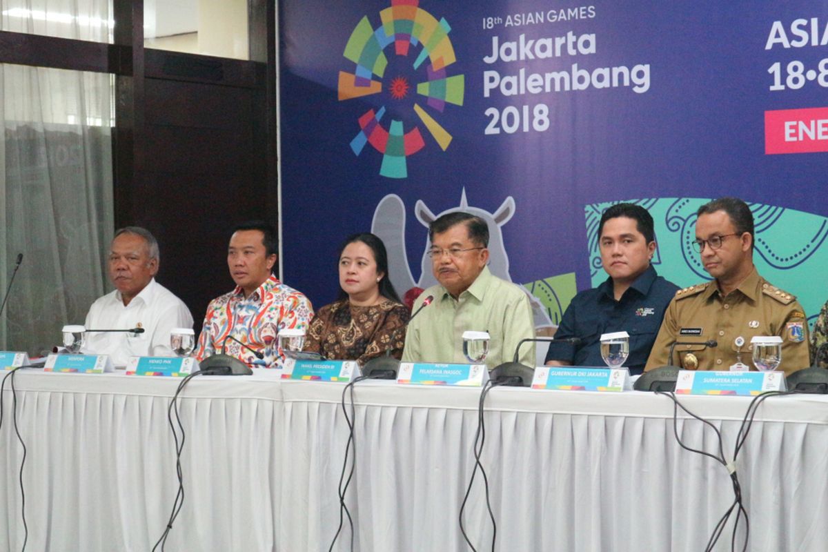 Wakil Presiden RI Jusuf Kalla usai memimpin rapat koordinasi evaluasi pelaksanaan test event Asian Games 2018 di Senayan, Jakarta, Senin (19/2/2018).