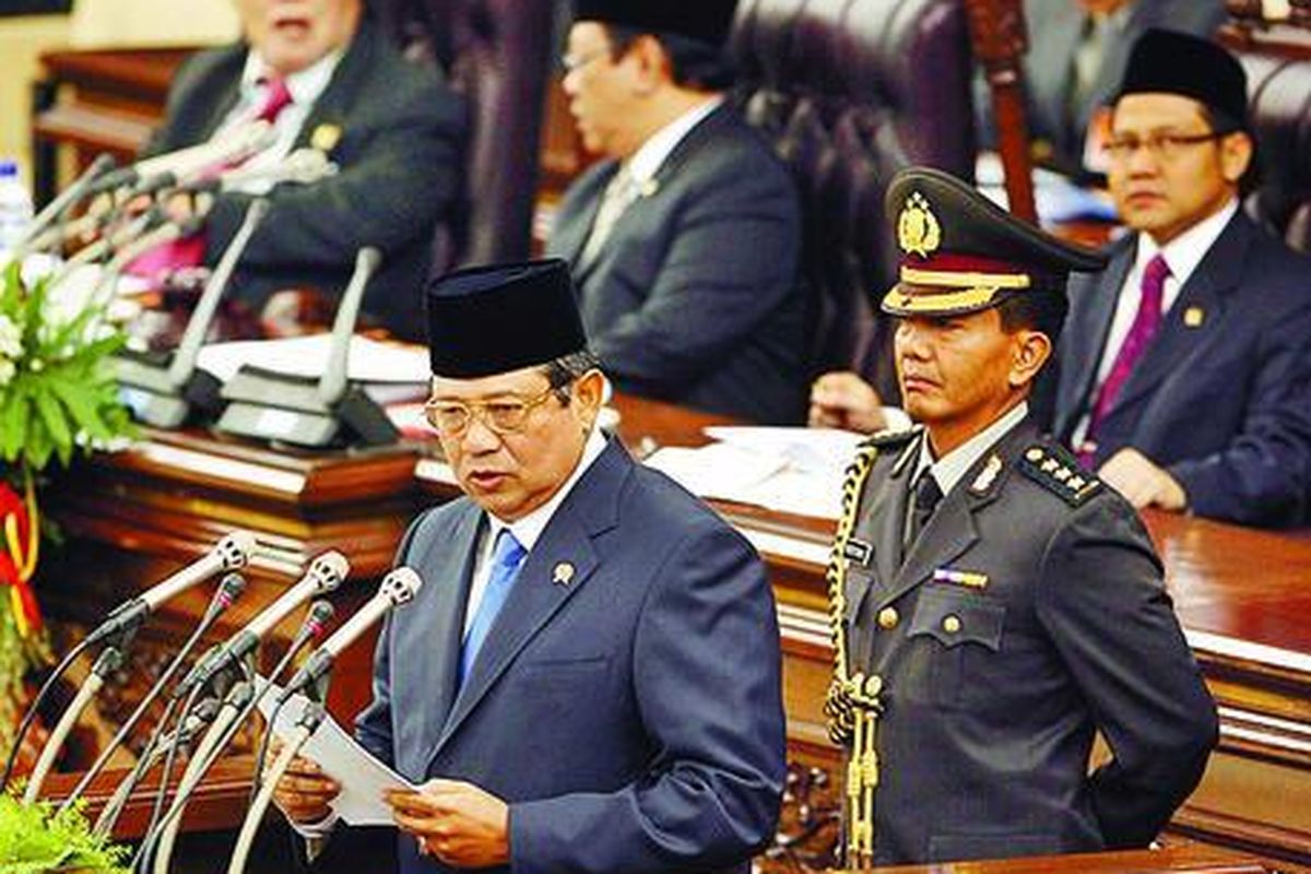 Presiden Susilo Bambang Yudhoyono menyampaikan Pidato Kenegaraan dan keterangan pemerintah atas rancangan undang-undang tentang APBN tahun anggaran 2009 beserta nota keuangan dalam Rapat Paripurna DPR di Gedung DPR/MPR, Jakarta, Jumat (15/8).  