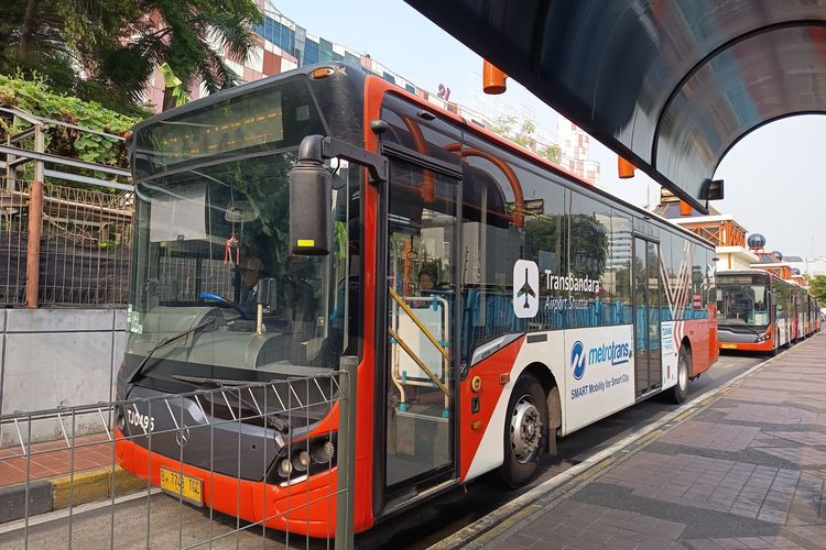 Cara Naik Transjakarta ke Bandara Soekarno-Hatta dari Blok M, Lengkap dengan Rute dan Tarif