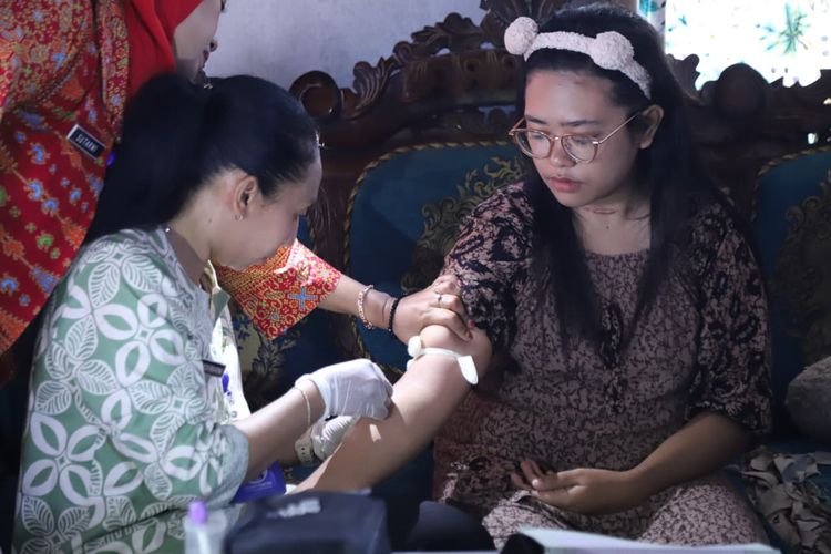 Menjemput Sehat dari Rumah-rumah Warga di Jember...