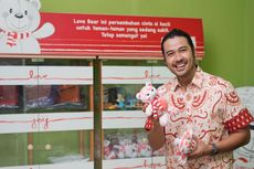 Chicco Jerikho dan Proyek Amal Batik Merah Putih