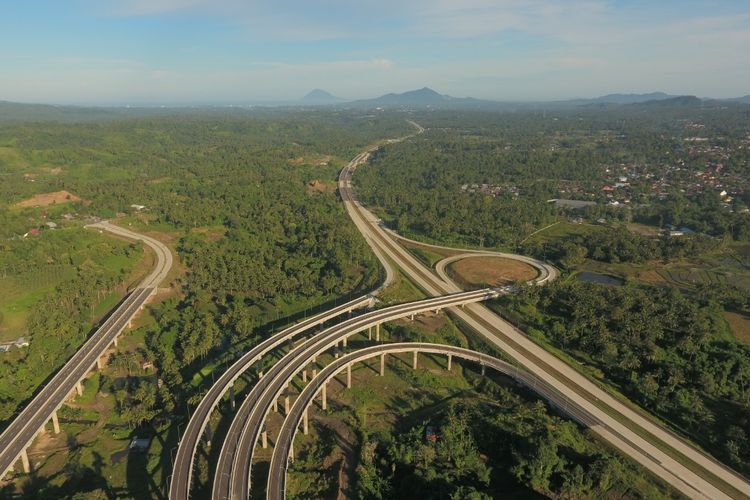 Ilustrasi jalan tol.