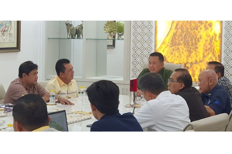 Gubernur Kepri Ansar Ahmad bertemu dengan Ketua MPR Bambang Soesatyo. 