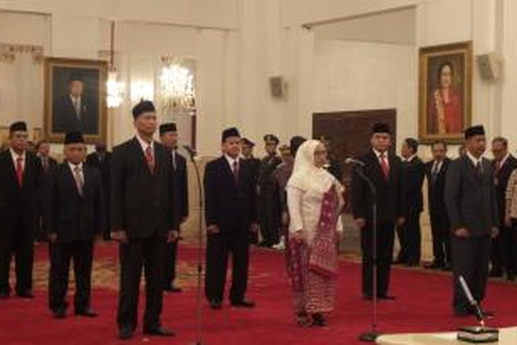 Ketua dan anggota Komisi Kejaksaan periode 2015-2020 dilantik di Istana Negara, Kamis (6/8/2015).