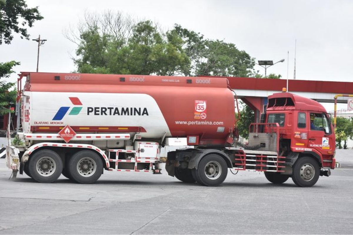 PT Pertamina (Persero) menyiapkan mobil tangki dispenser untuk mengantisipasi antrean panjang di SPBU selama musim mudik Lebaran 2023.