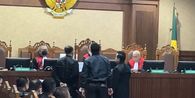 Saat Ketegangan Pecah di Sidang Hasto...