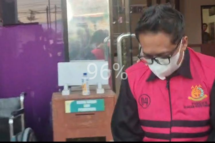 Kabag Keuangan DPRD Ponorogo Jadi Tersangka Korupsi Tunjangan Rumah