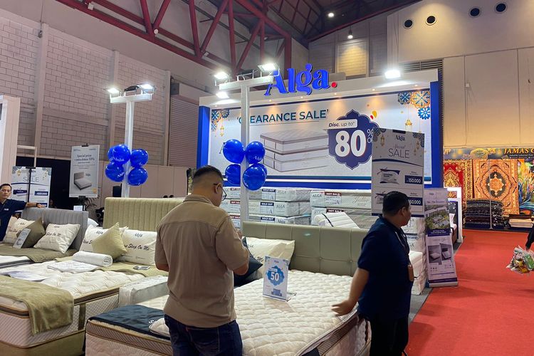 Produk Alga di Jakarta Lebaran Fair 2024 di JIEXPO Kemayoran, Jakarta Pusat, Jumat (05/04/2024).