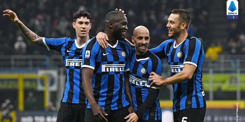 Striker Inter Milan, Romelu Lukaku (2 dari kiri).