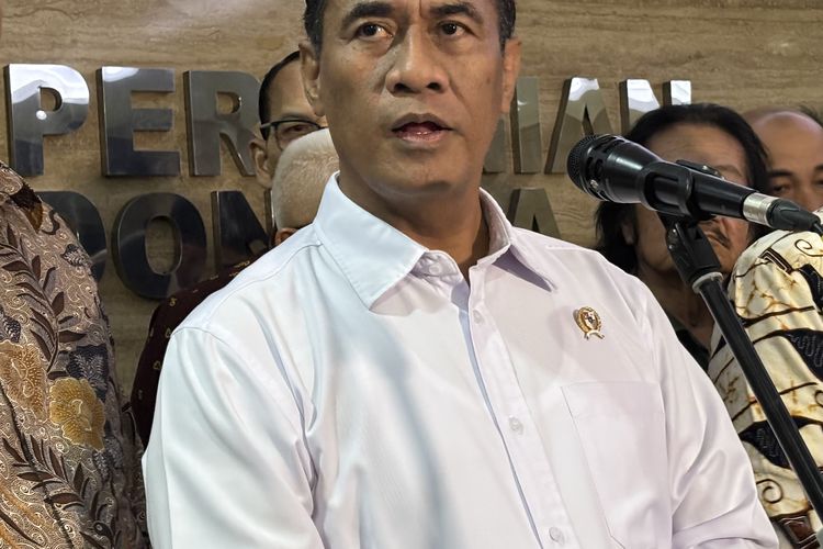 Mentan Amran di Kementan, Jumat (19/9/2025).