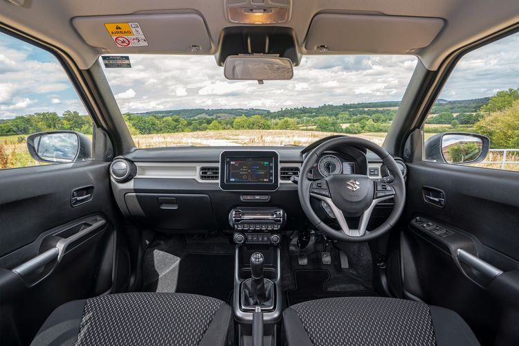 Tampilan interior mobil Suzuki Ignis di Inggris.