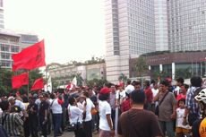 Kontainer Relawan Jokowi Dihadang Polisi di Ratu Plaza