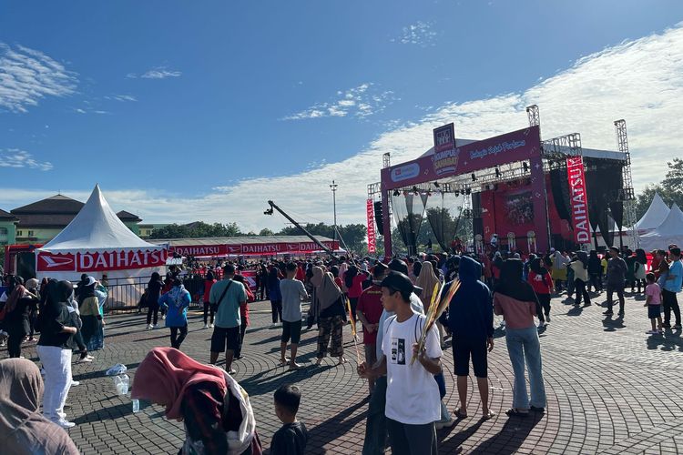 Daihatsu Kumpul Sahabat di Alun-alun Tigaraksa, Kabupaten Tangerang pada Minggu, 18 Mei 2025.