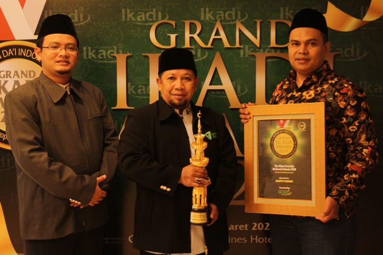 Awali 2020, Yayasan Dompet Dhuafa, raih penghargaan sebagai NGO Islam terfavorit dari Ikatan Dai Indonesia (IKADI), di Jakarta, Sabtu (7/3/2020)..