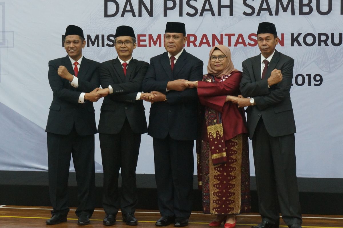 Guru Besar Antikorupsi Desak Firli Dkk Taati Ombudsman Lantik 75 Guru Besar Antikorupsi Desak Firli Dkk Taati Ombudsman Lantik 75