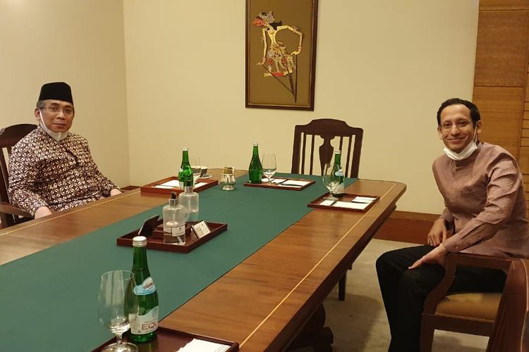 Katib Am Pengurus Besar Nahdlatul Ulama (PBNU) Yahya Cholil Staquf bertemu dengan Menteri Pendidikan dan Kebudayaan (Mendikbud) Nadiem Makarim, Kamis (6/8/2020) siang.