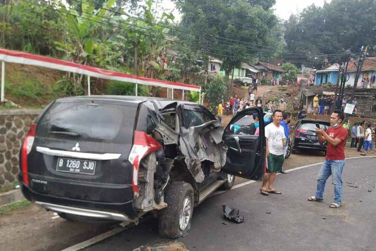 Detik Detik Kecelakaan Maut Di Sumedang Truk Tabrak Rombongan Pengantin 4 Orang Tewas Halaman All Kompas Com