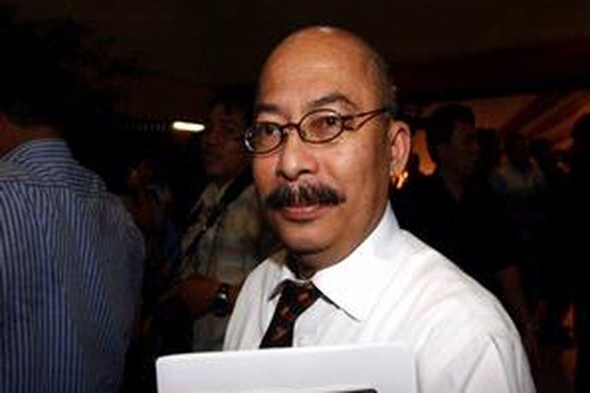 Anggota Satgas Pemberantasan Mafia Hukum, Mas Achmad Santosa.