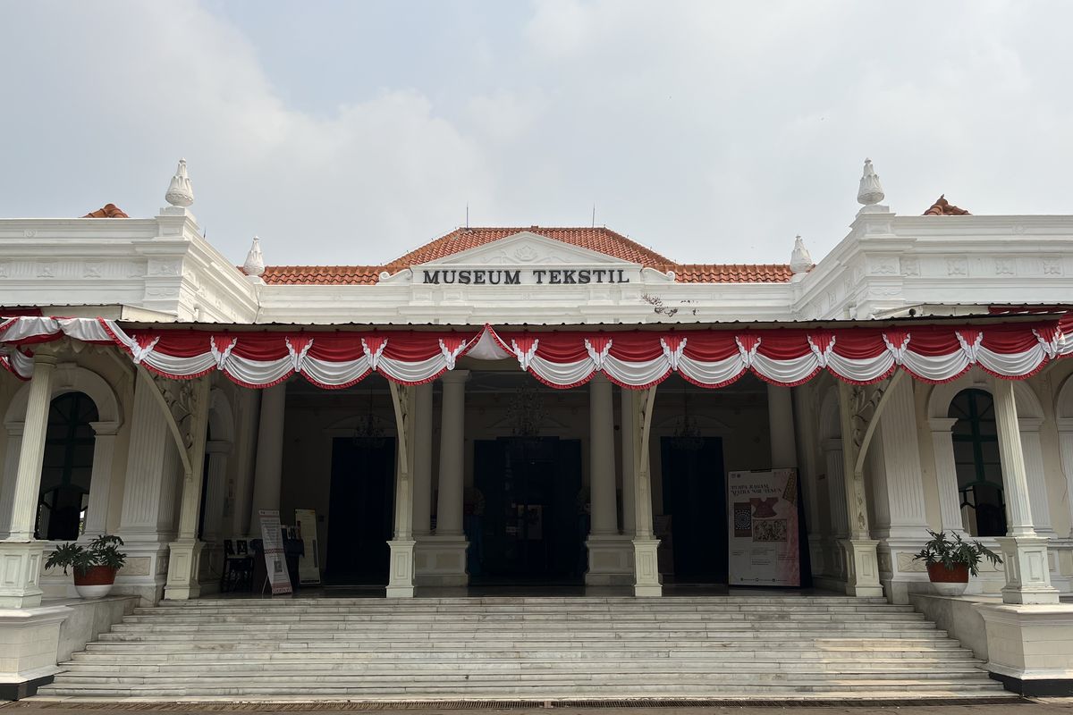 Sejarah Museum Tekstil Jakarta dan Koleksinya