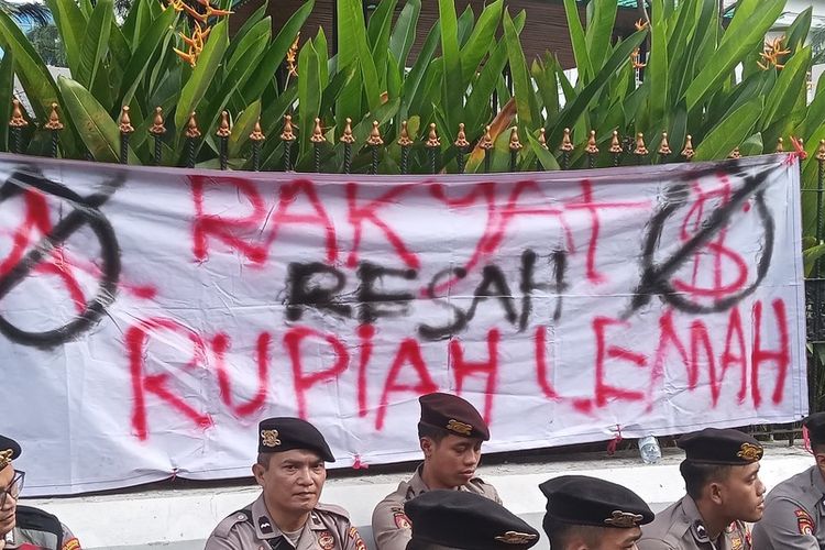 Indonesia Suram? Cari Negara Lain